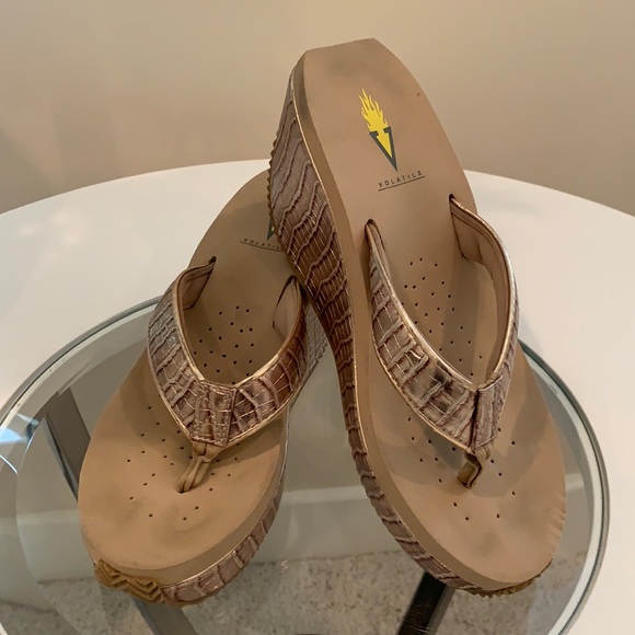 Volatile sandals in a golden bronze wore twice